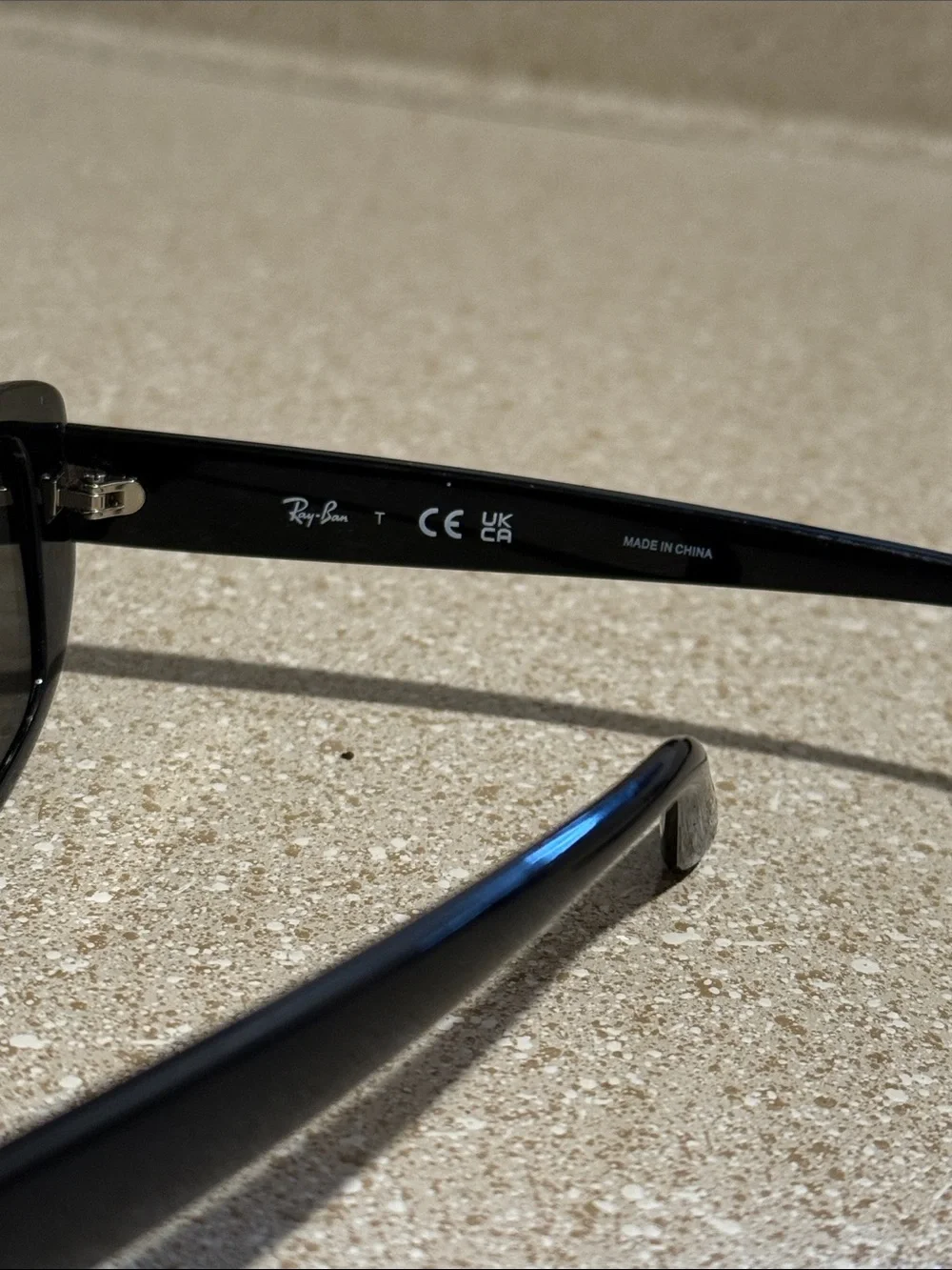 Ray-Ban Black Glossy Temple Sunglasses (Unisex)